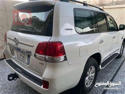 تۆیۆتا لاند کروزەر